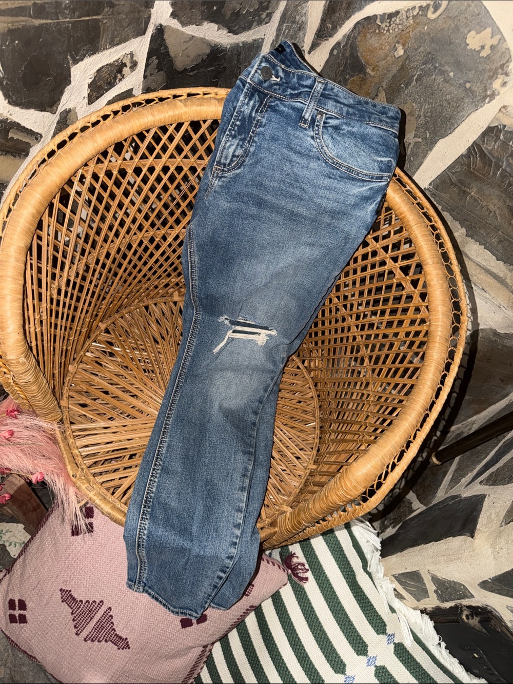 Silver Jeans Medium Blue Straight Leg with Knee Rip